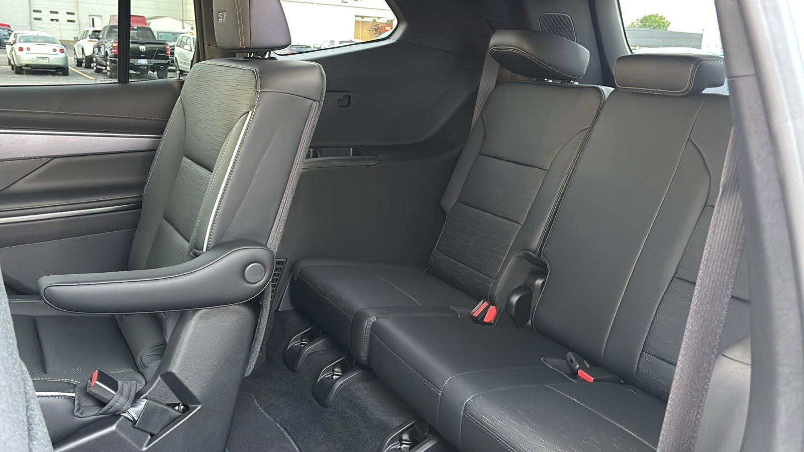 New 2026 Buick Enclave Sport Touring w/ Power Package image 28