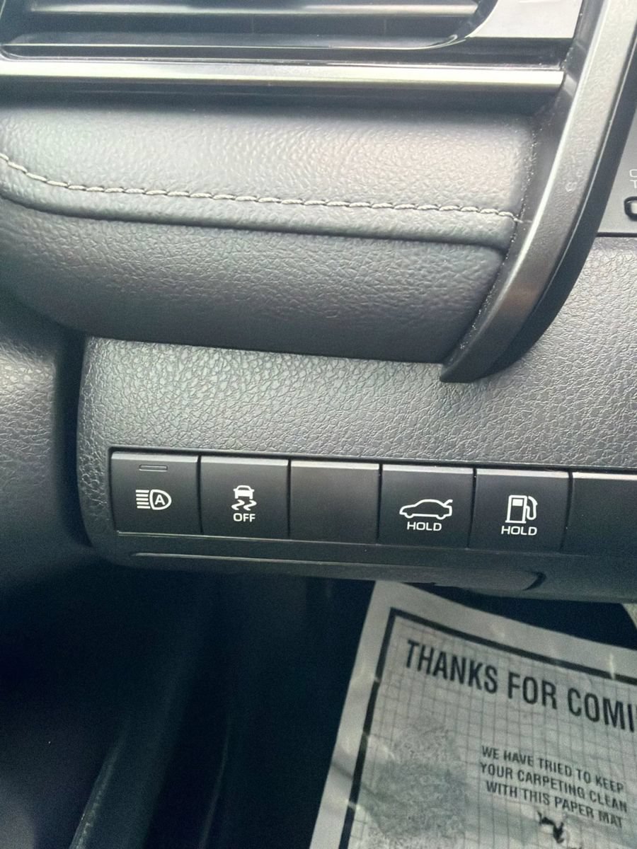 Used 2024 Toyota Camry SE FWD image 19