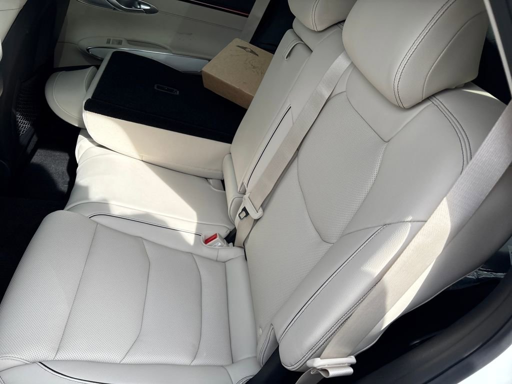 New 2026 Genesis GV70 2.5T Advanced image 10