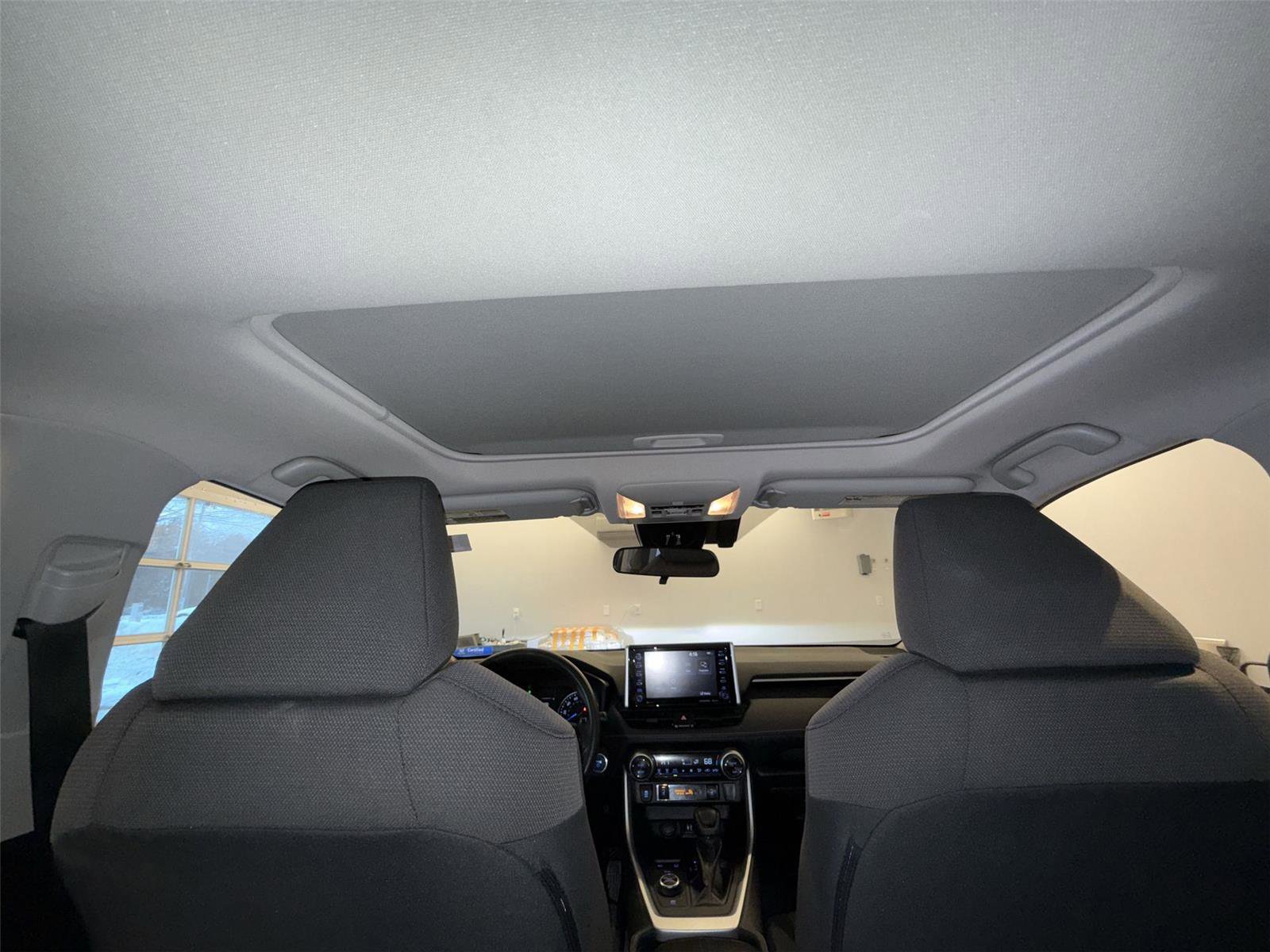 Used 2019 Toyota RAV4 XLE w/ Convenience Package image 16