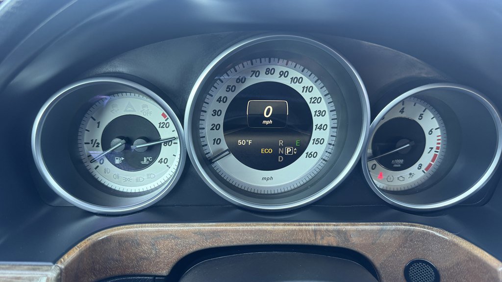 Used 2014 Mercedes-Benz E 350 4MATIC Sedan image 17