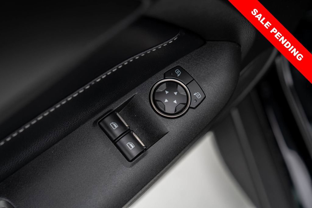 Used 2021 Ford Mustang Shelby GT500 w/ Technology Package image 40