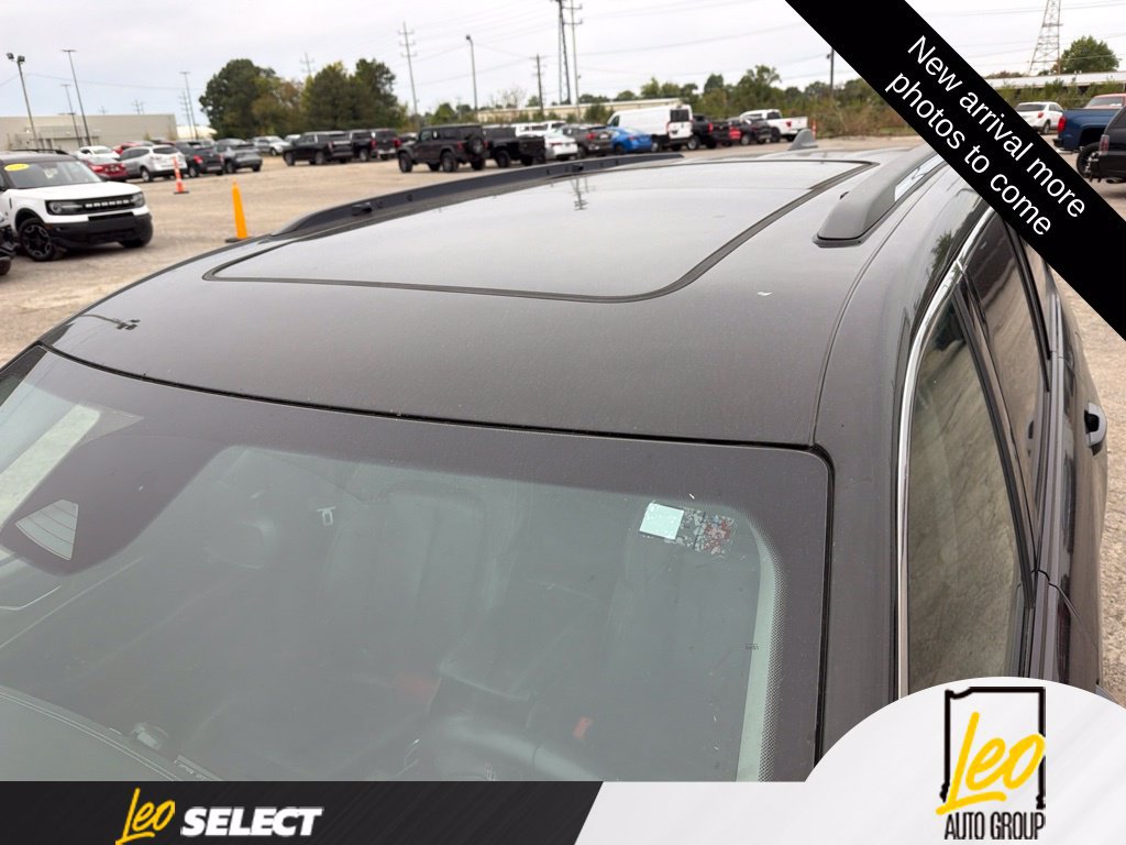 Used 2022 Jeep Grand Cherokee L Limited AWD/4WD image 5