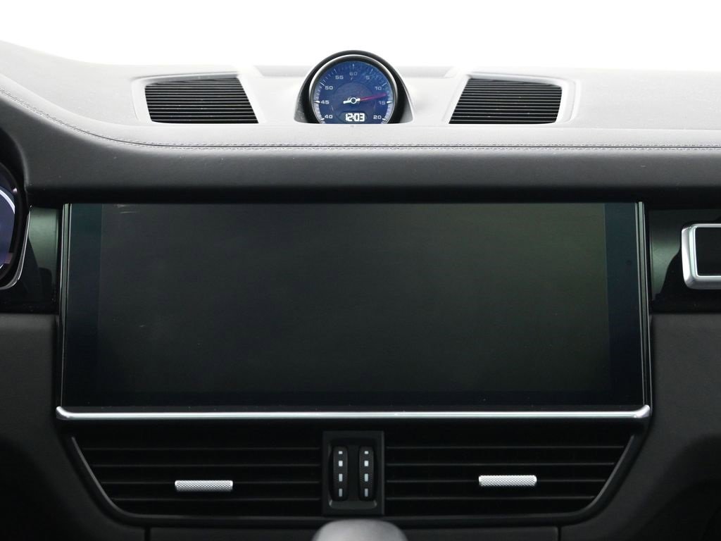Certified 2023 Porsche Cayenne GTS image 11