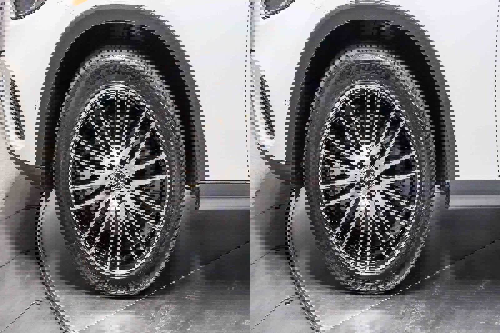 Certified 2025 Mercedes-Benz GLC 300 image 10