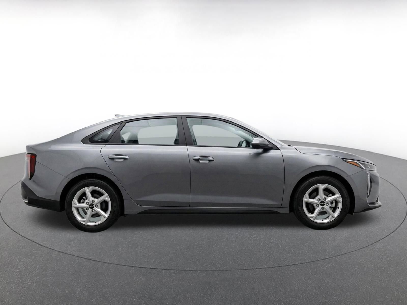 Used 2025 Kia K4 FWD image 10