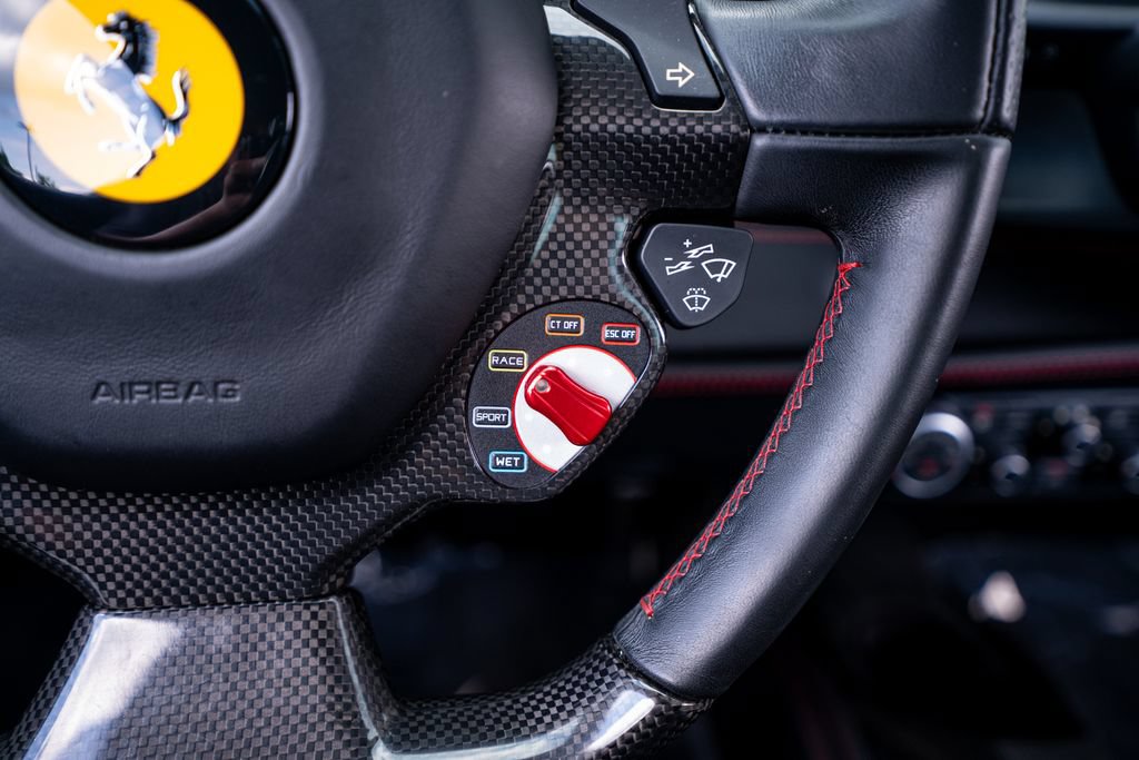Used 2016 Ferrari 488 GTB RWD image 39