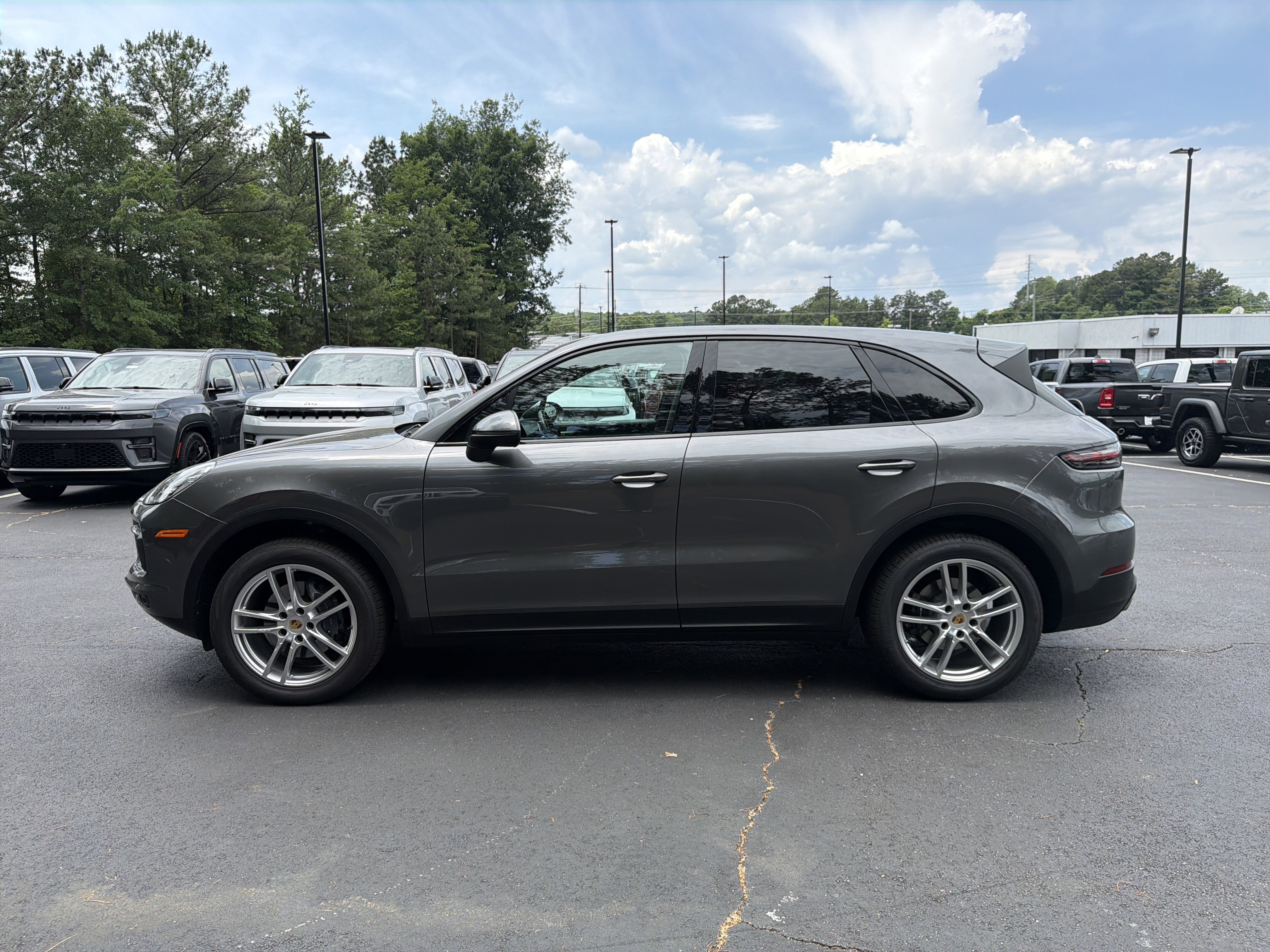 Used 2019 Porsche Cayenne AWD/4WD image 4
