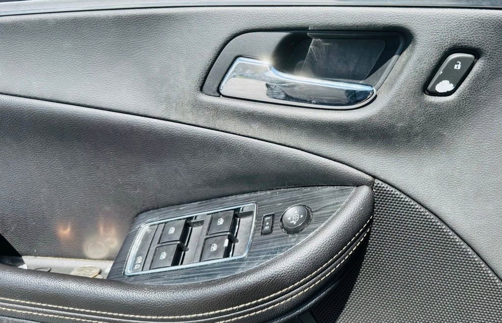 Used 2019 Chevrolet Impala LT FWD image 9