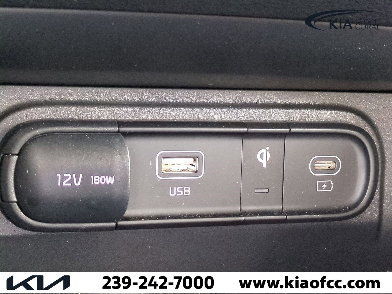 Certified 2025 Kia Sportage EX image 21