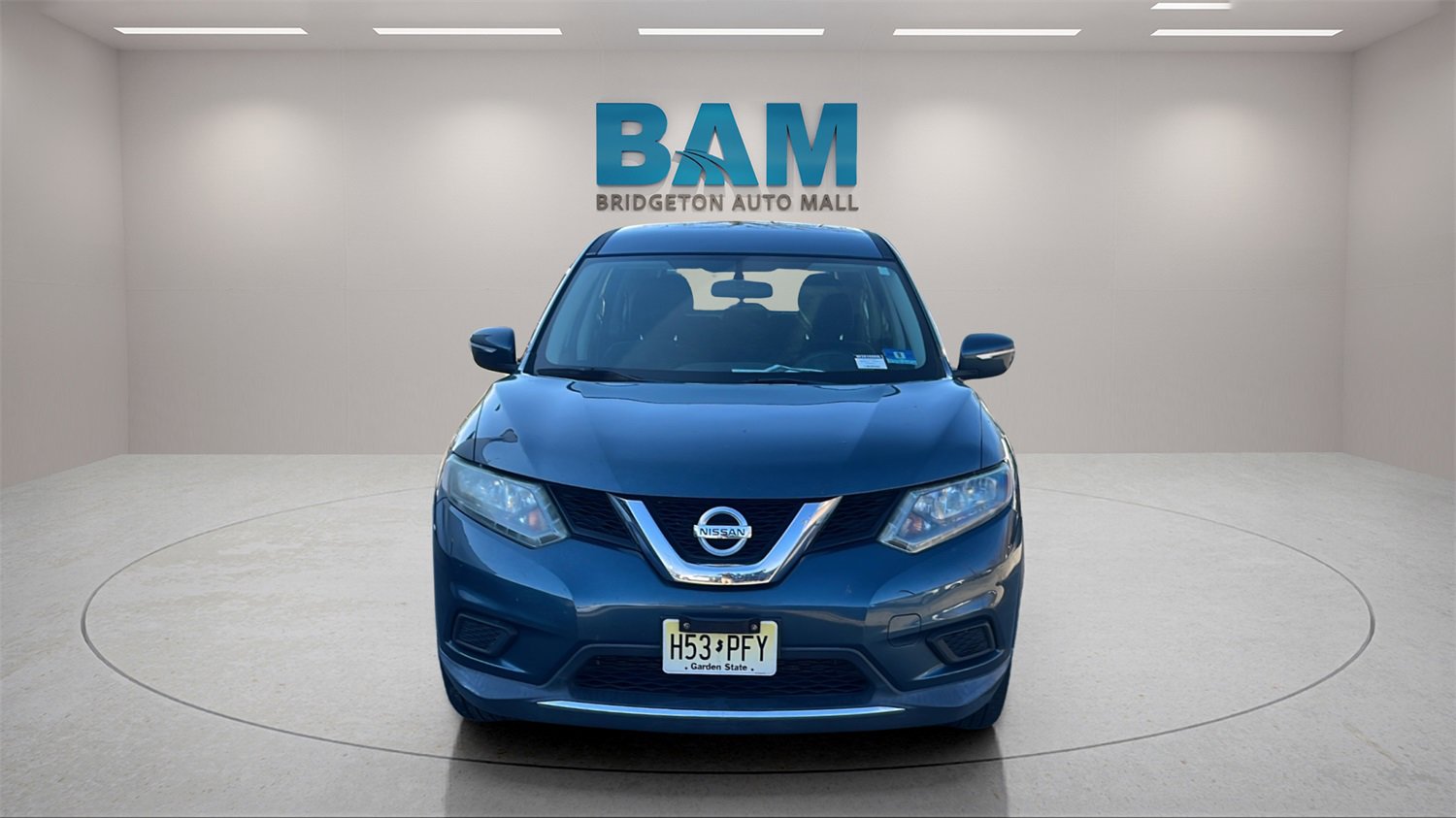 Used 2014 Nissan Rogue S image 2