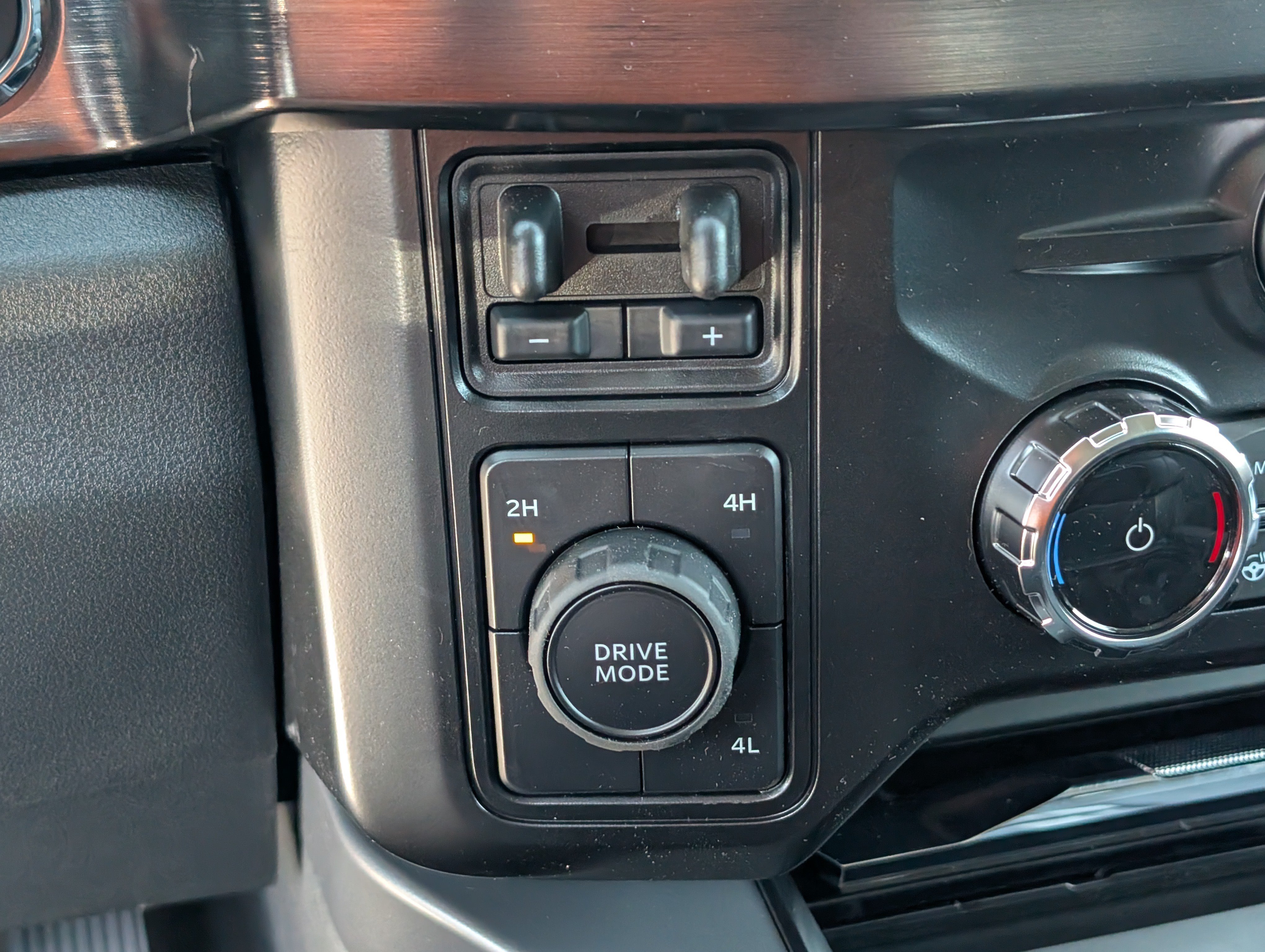 New 2026 Ford F350 Lariat w/ Chrome Package AWD/4WD image 29