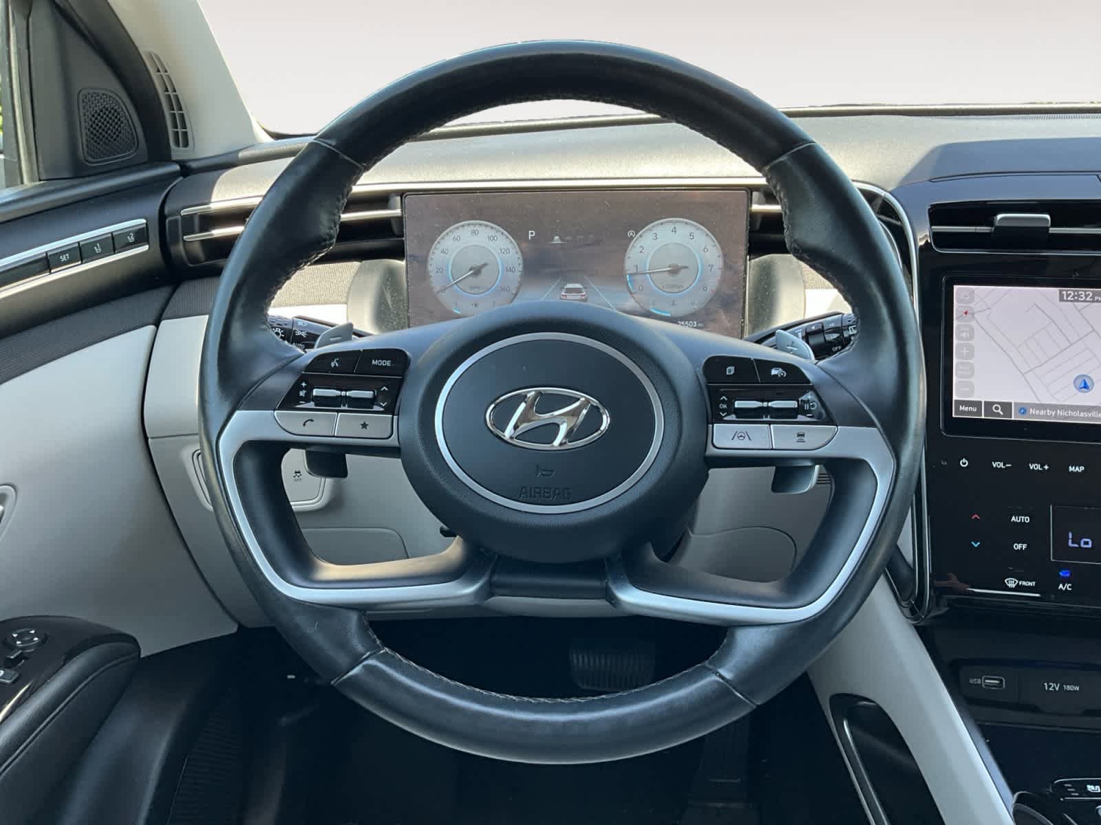 Used 2024 Hyundai Tucson Limited AWD/4WD image 14