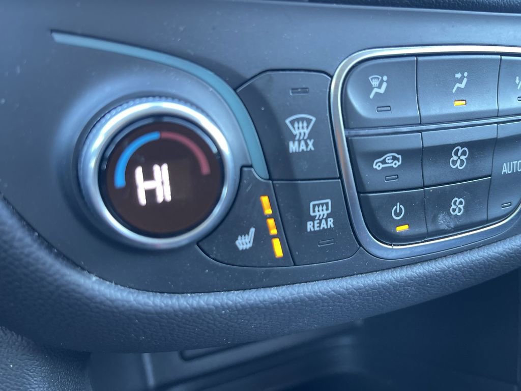 Used 2024 Chevrolet Equinox LT w/ LPO, Floor Liner Package image 28