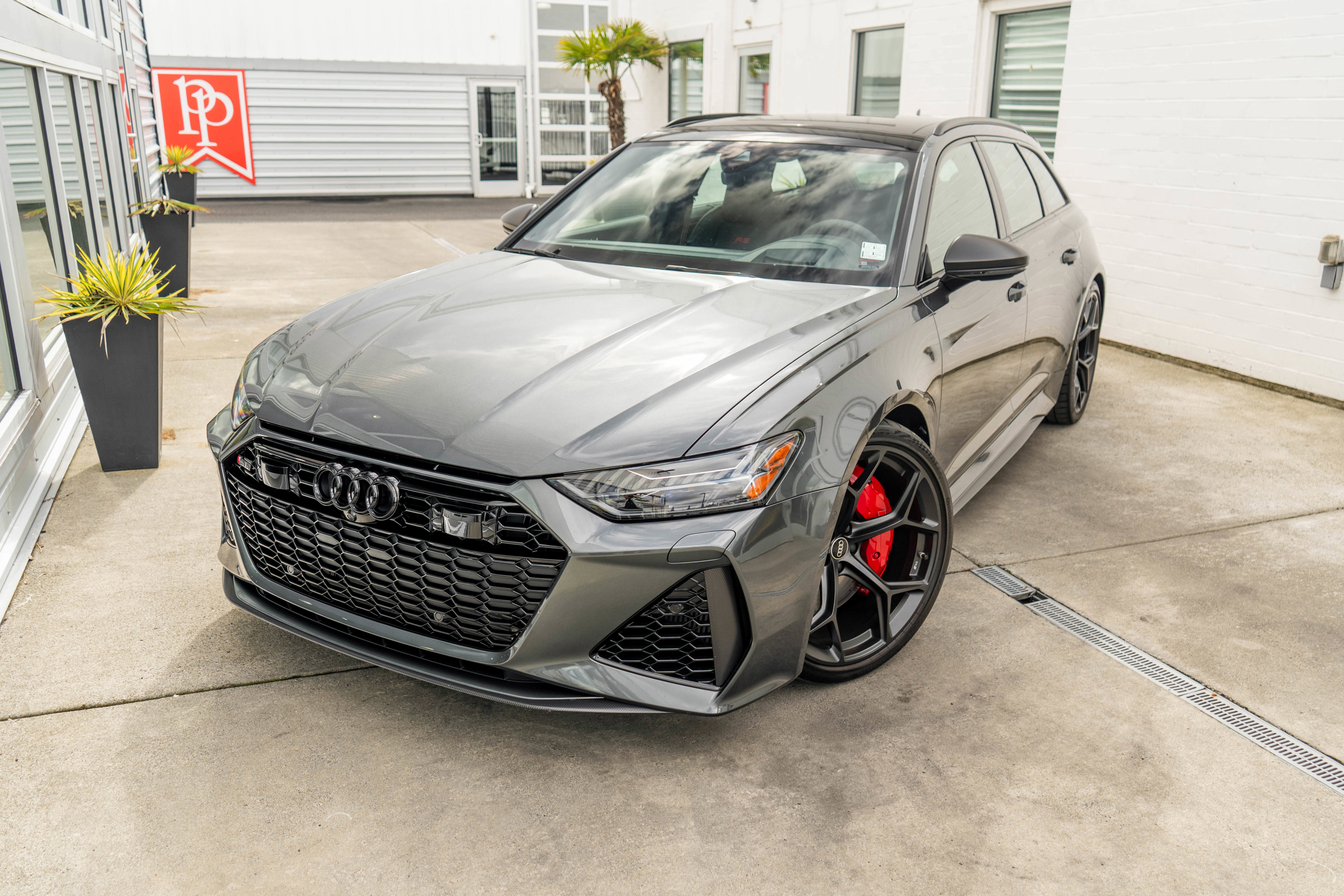 Used 2025 Audi RS 6 performance image 4
