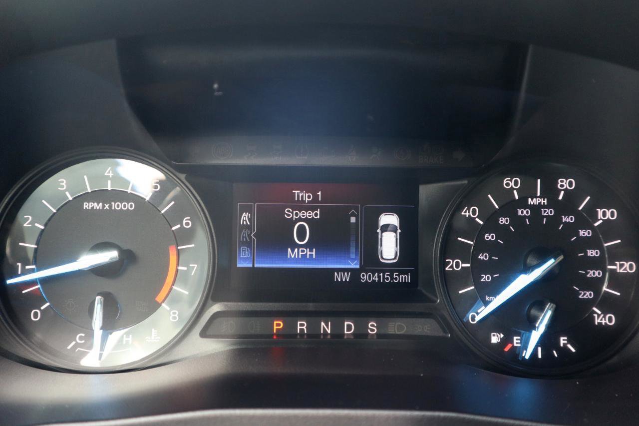 Used 2017 Ford Explorer XLT image 61