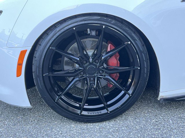 Used 2020 Chevrolet Camaro LT image 32