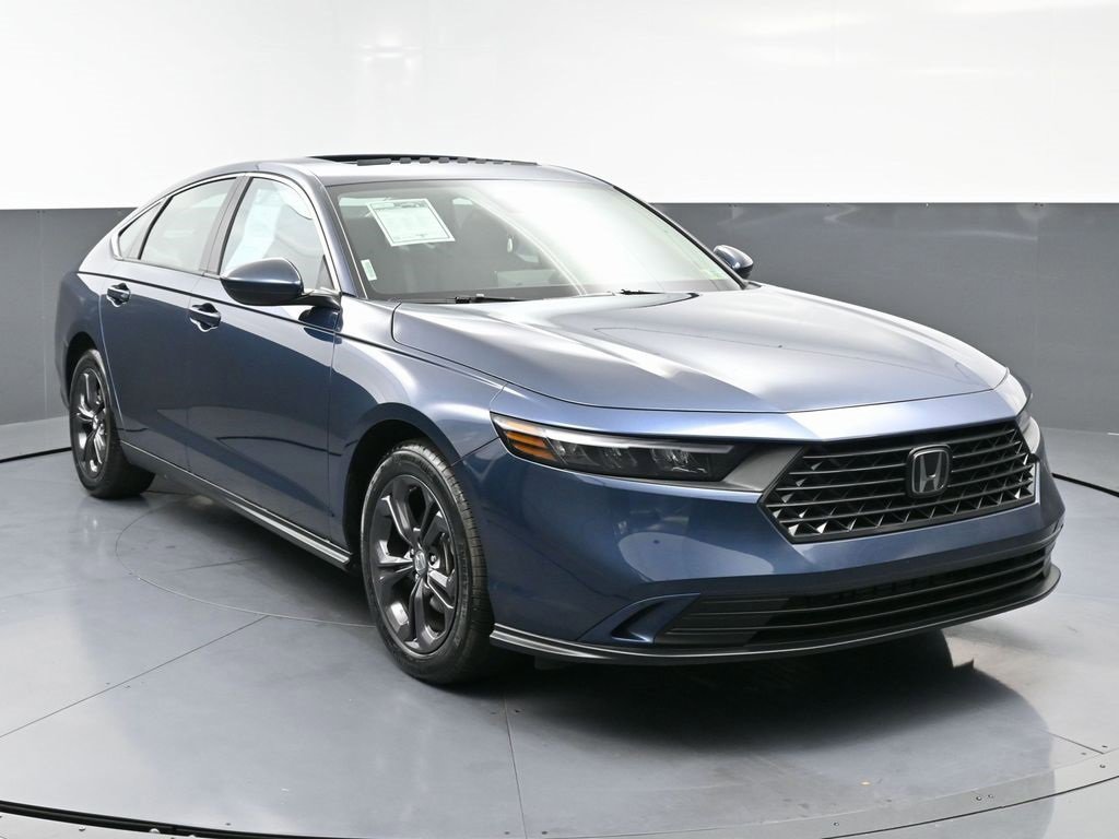Used 2024 Honda Accord EX image 3