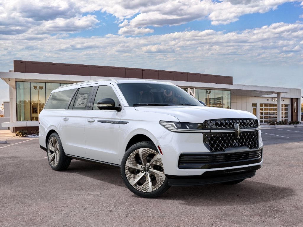 New 2027 Lincoln Navigator L Black Label AWD/4WD image 4