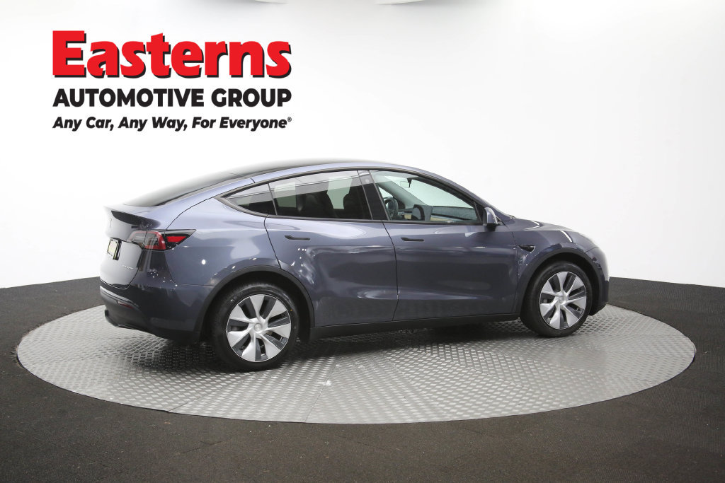 Used 2023 Tesla Model Y Long Range AWD/4WD image 40