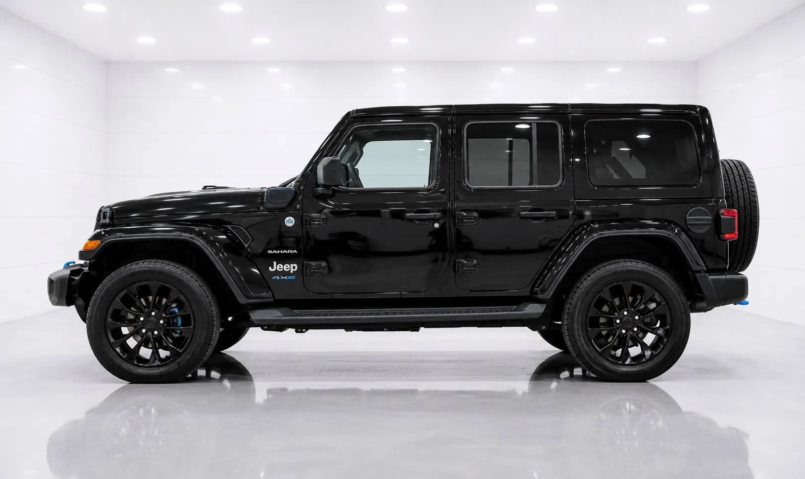 Used 2023 Jeep Wrangler Unlimited Rubicon 4xe AWD/4WD image 2