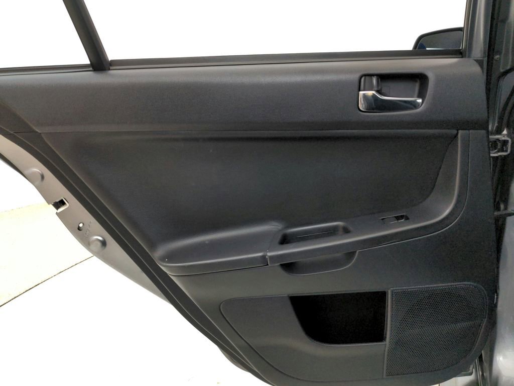 Used 2014 Mitsubishi Lancer Evolution MR image 26