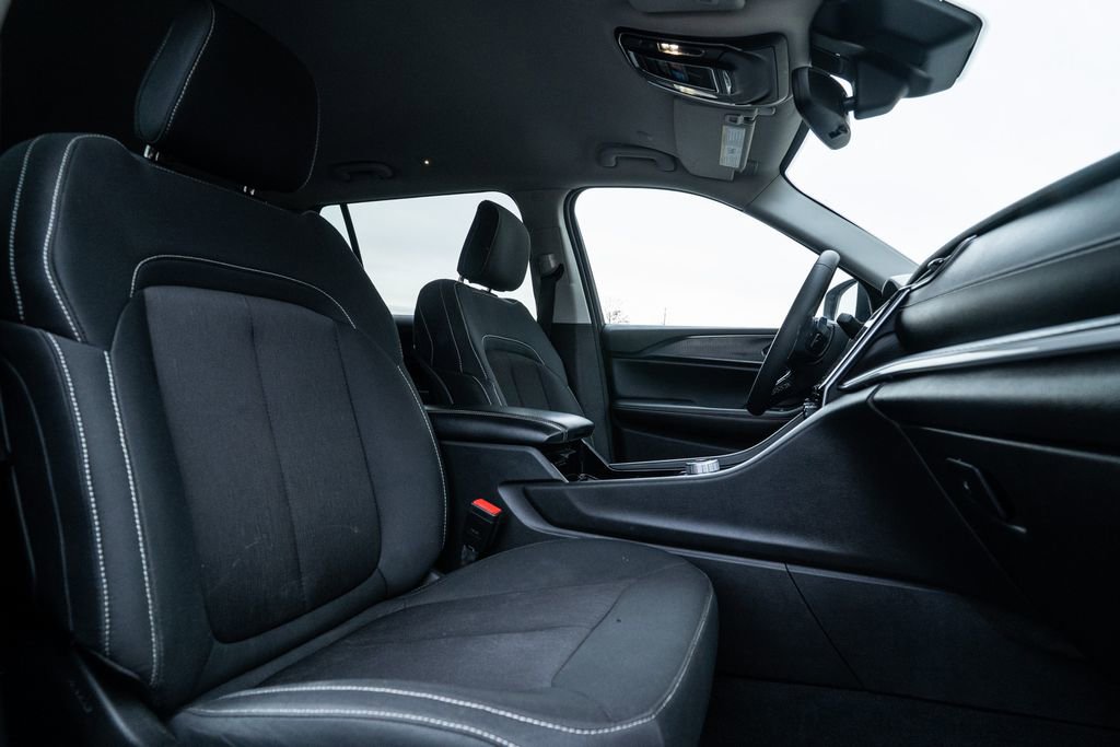 Used 2023 Jeep Grand Cherokee L Laredo w/ Trailer Tow Group (B) image 14