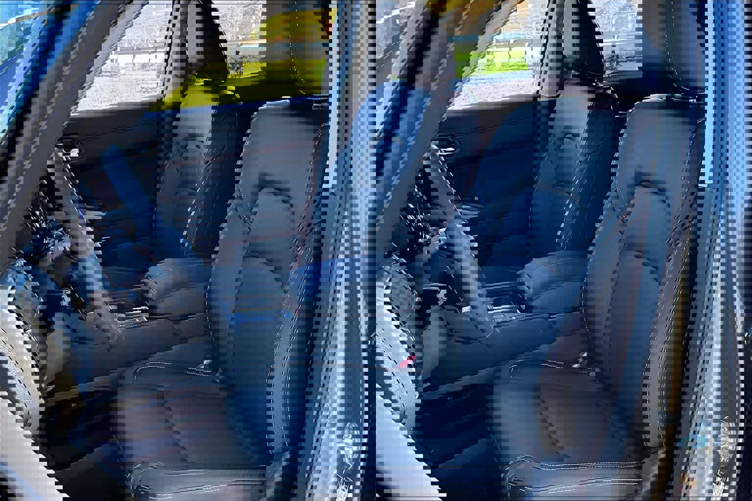 New 2026 Nissan Pathfinder SL image 9