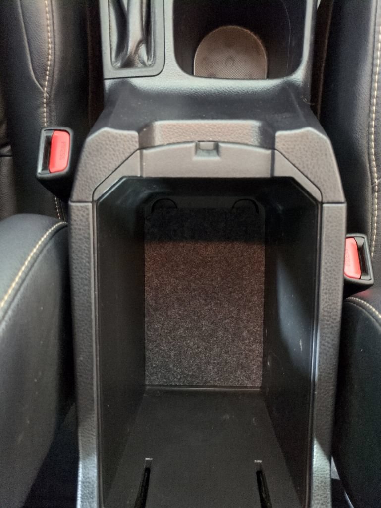 Used 2015 Toyota RAV4 Limited AWD/4WD image 28