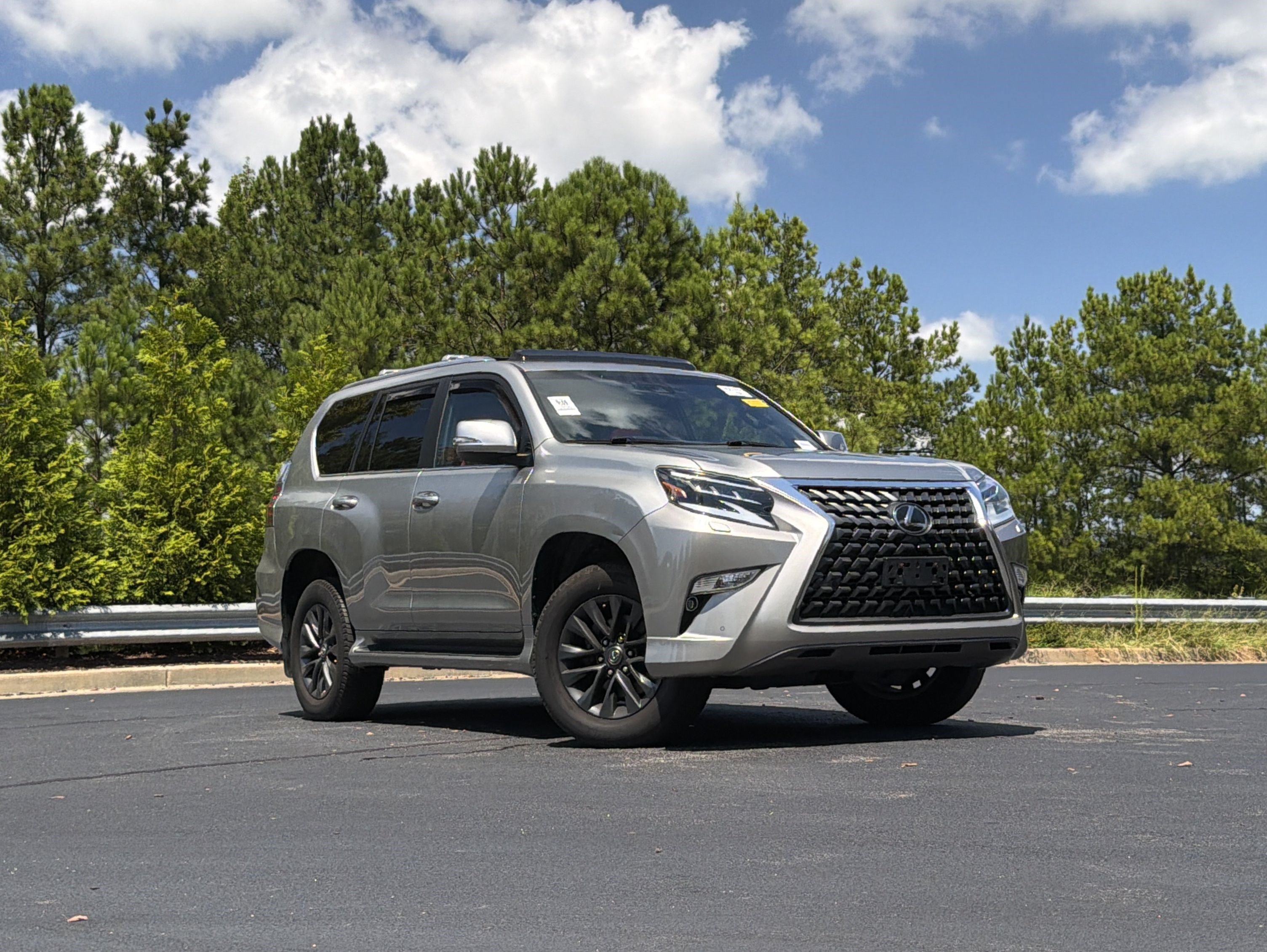 Used 2023 Lexus GX 460 Premium w/ Premium Package AWD/4WD image 2