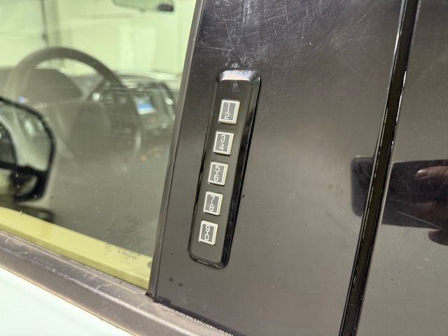 Used 2017 Ford F150 XLT w/ Trailer Tow Package image 18