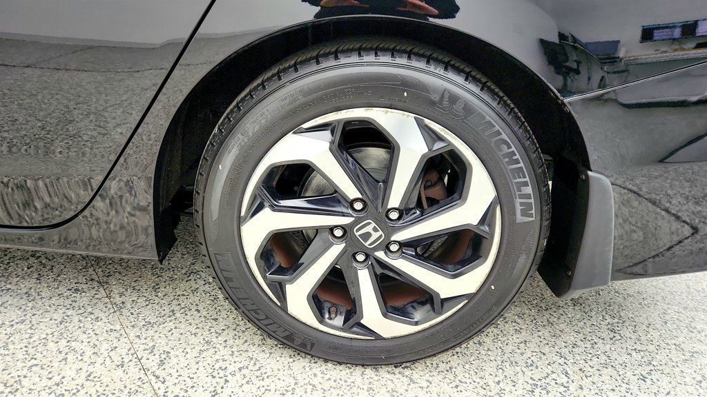 Used 2017 Honda Accord EX-L image 9