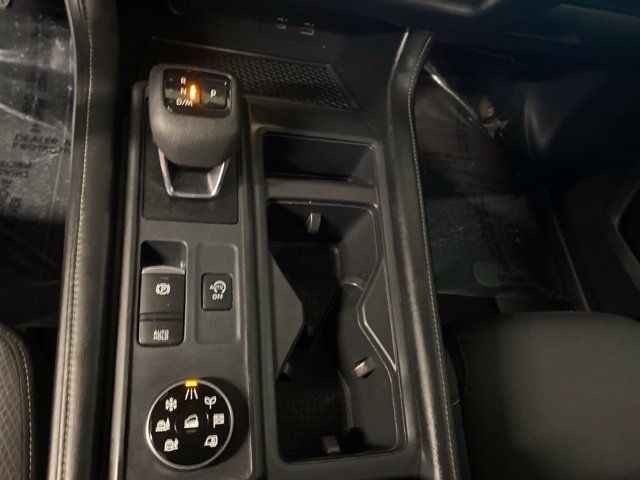 Used 2023 Nissan Pathfinder S AWD/4WD image 22