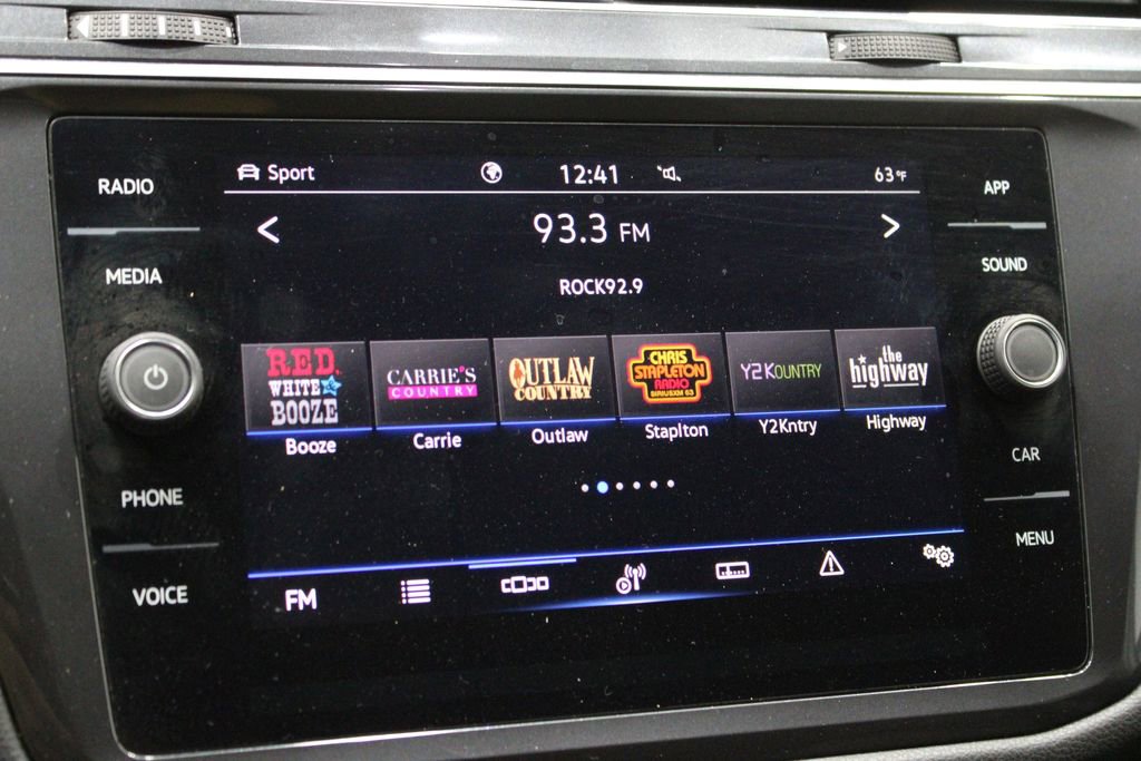 Used 2022 Volkswagen Tiguan SE image 27