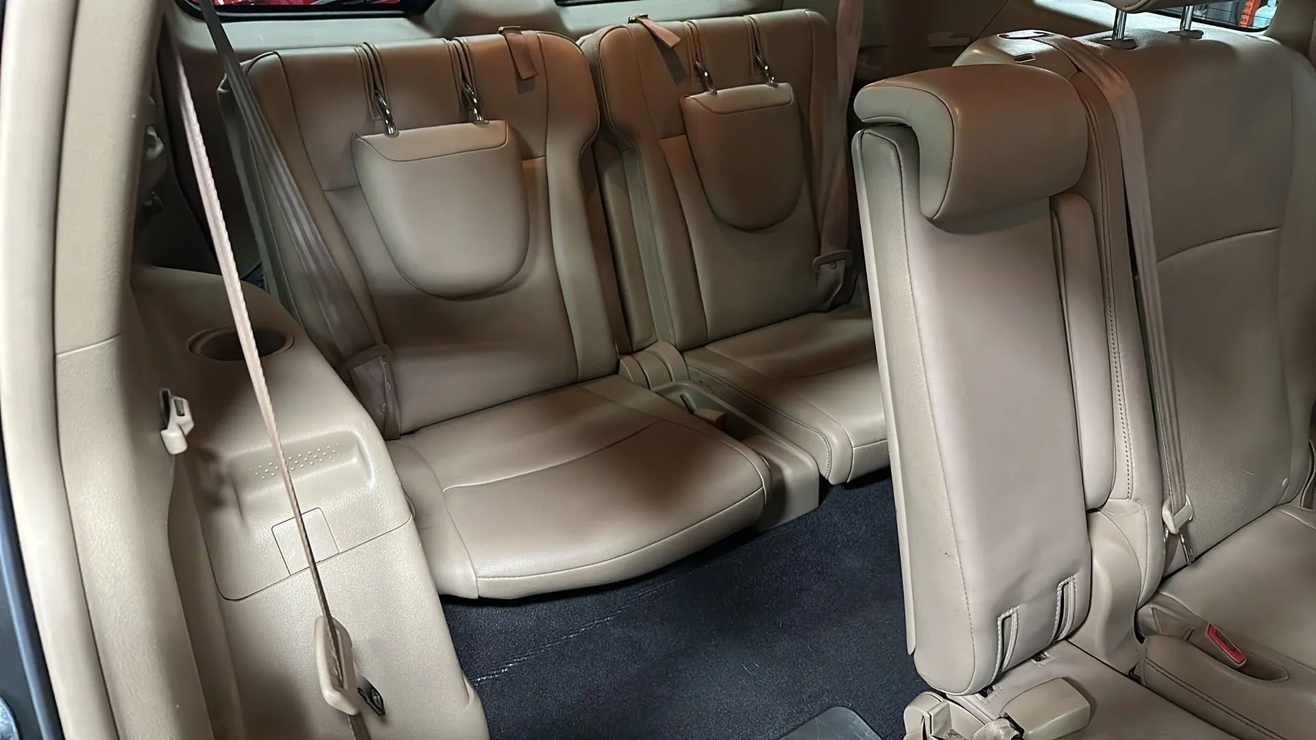 Used 2013 Toyota Highlander Limited image 18