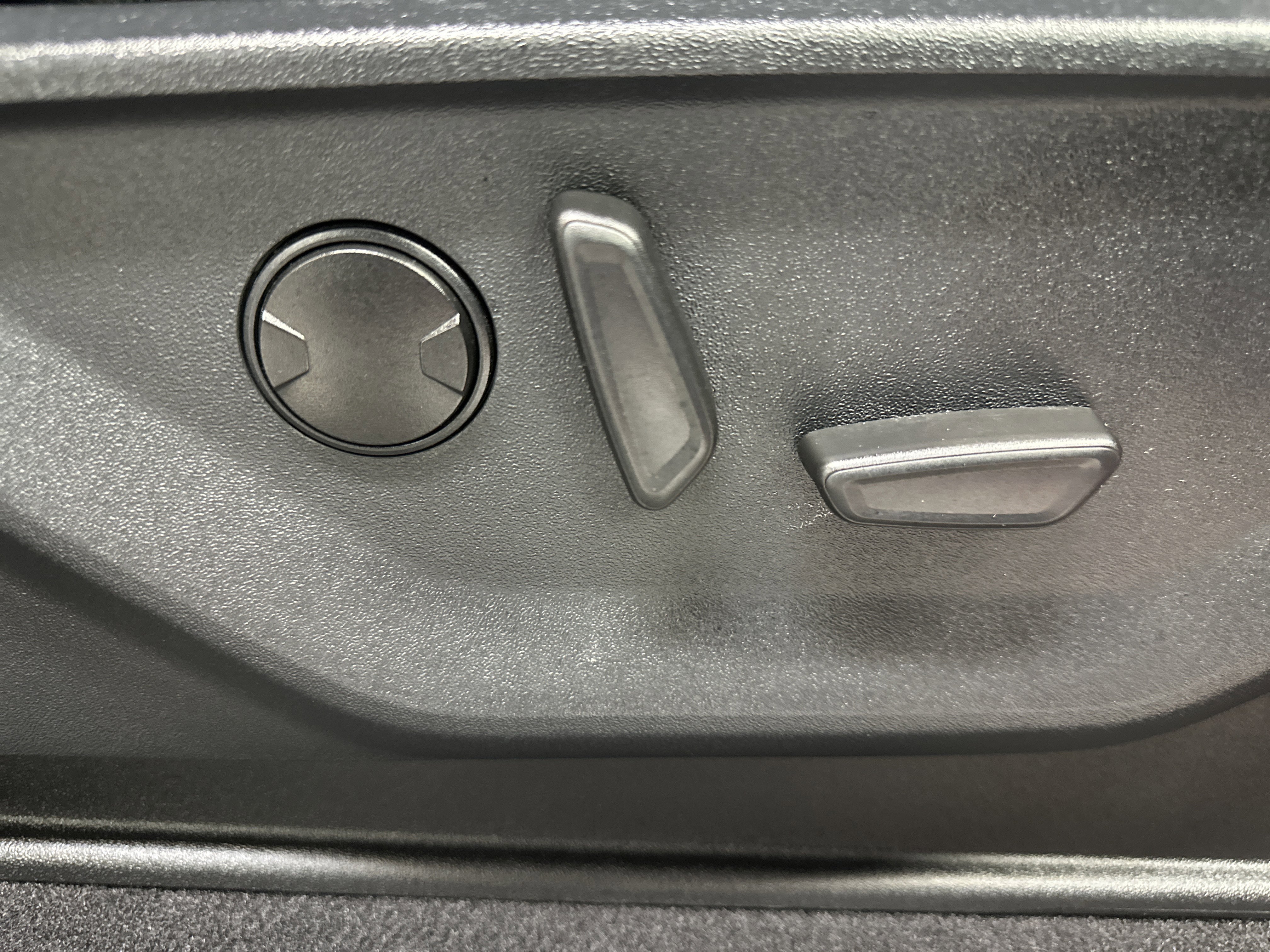 Certified 2023 Ford F150 XLT w/ Equipment Group 302A High image 26