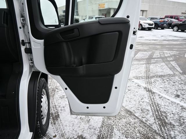 Used 2024 RAM ProMaster 2500 w/ Convenience Group image 23
