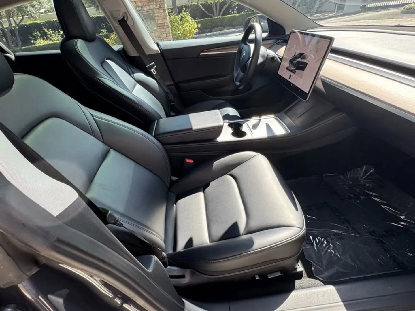 Used 2023 Tesla Model 3 Standard Range image 11