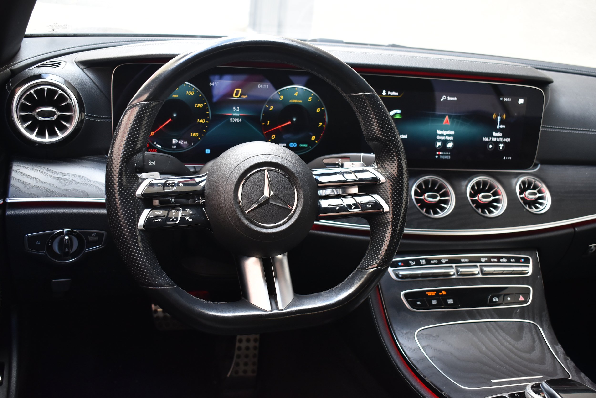 Used 2021 Mercedes-Benz E 450 4MATIC Cabriolet w/ AMG Line image 31