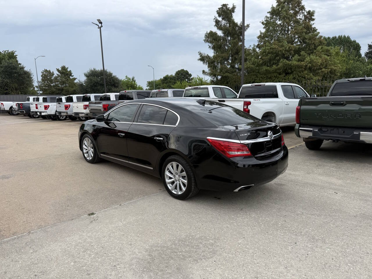 Used 2015 Buick LaCrosse Leather FWD image 4