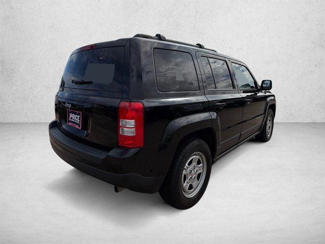 Used 2015 Jeep Patriot Sport w/ Power Value Group FWD image 5