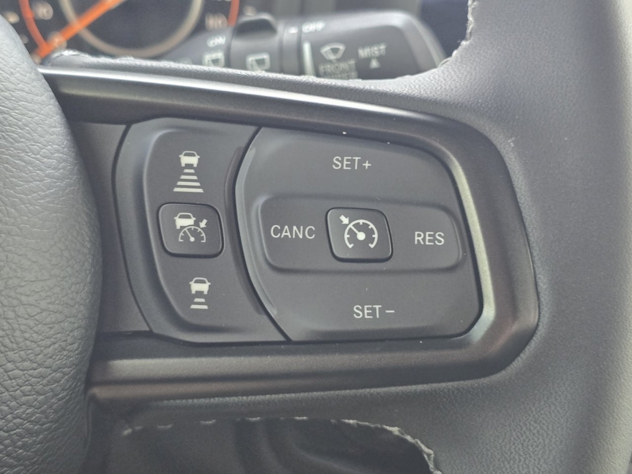 Used 2025 Jeep Wrangler Unlimited Rubicon AWD/4WD image 33