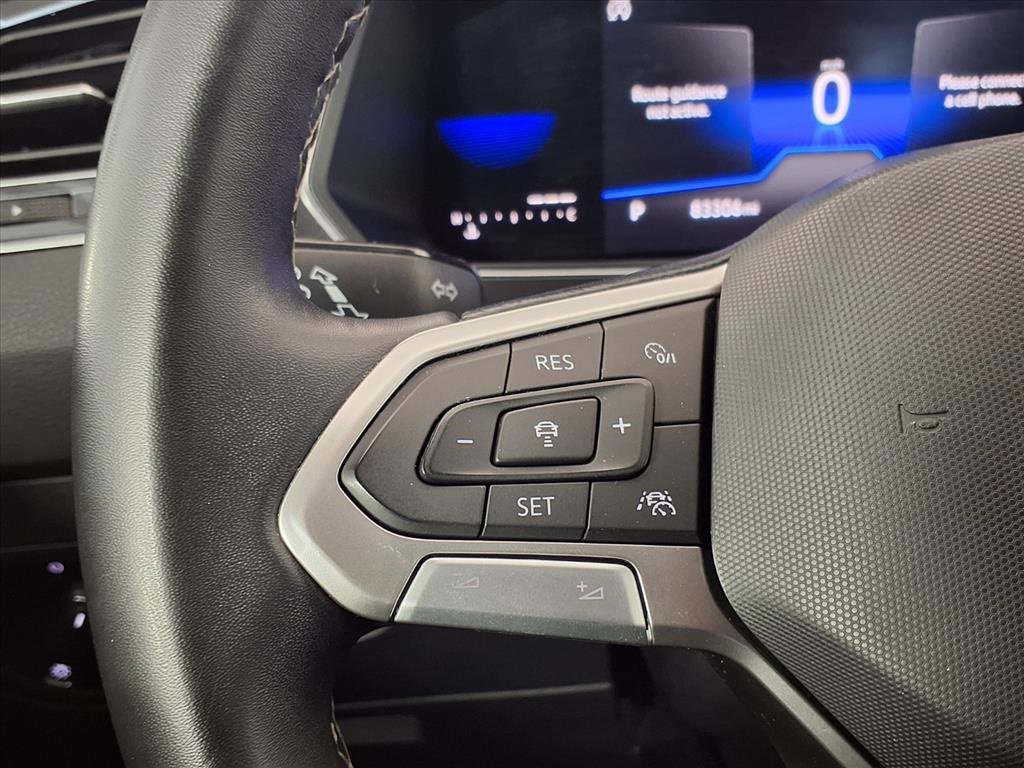 Used 2022 Volkswagen Tiguan SE image 16