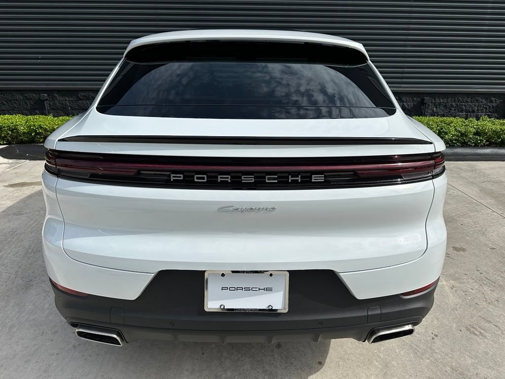 New 2026 Porsche Cayenne Coupe AWD/4WD image 13