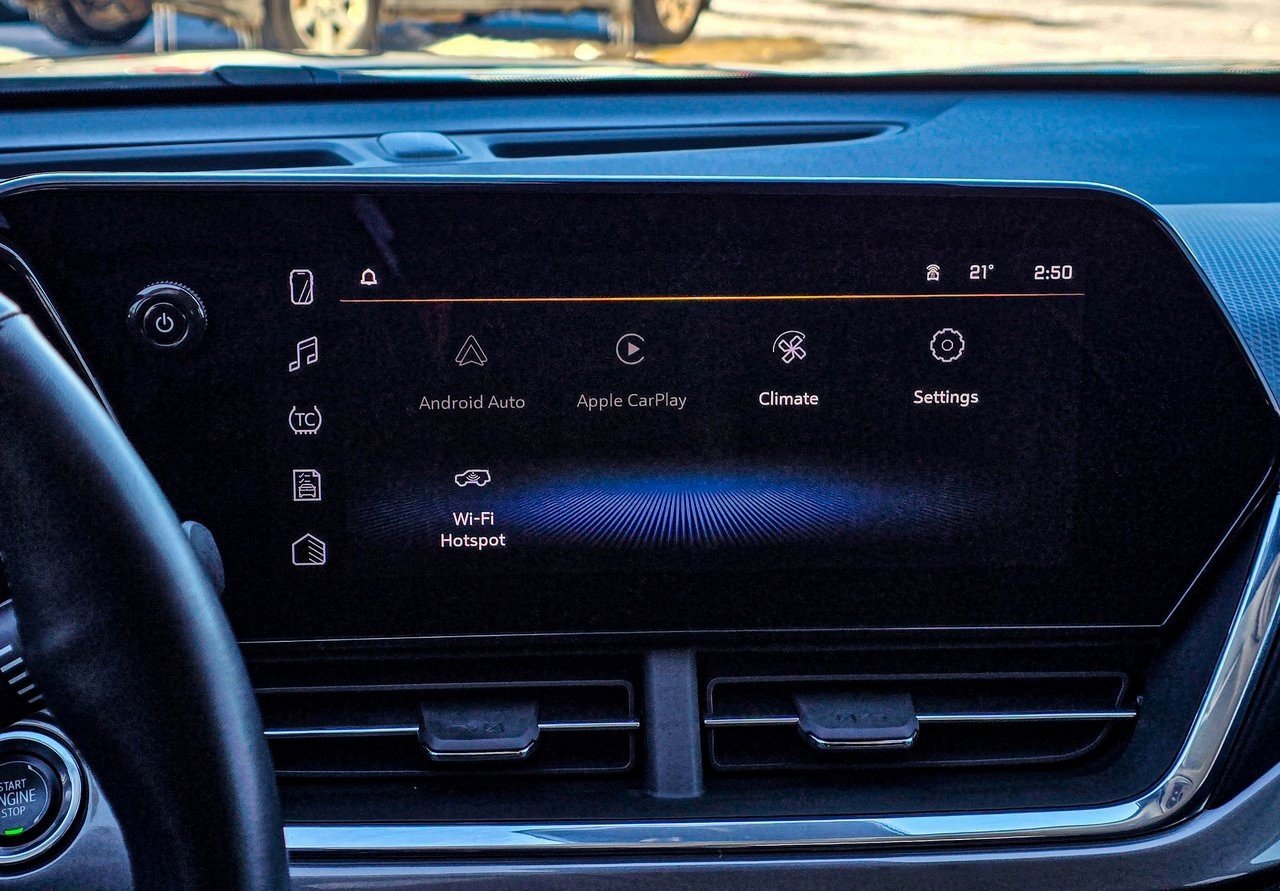 Certified 2024 Chevrolet Trax ACTIV w/ Driver Confidence Package image 10