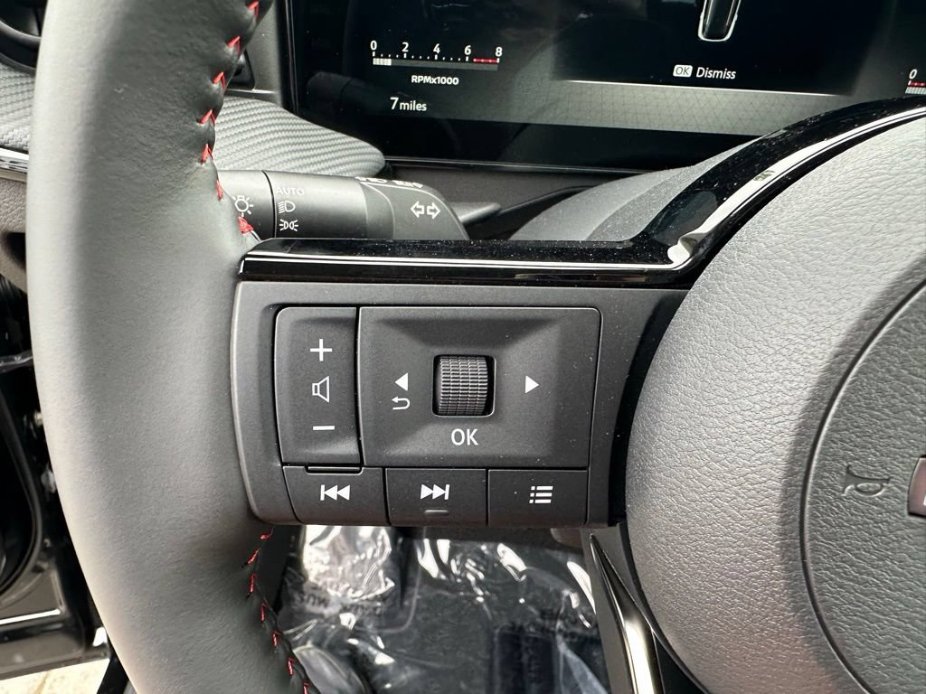New 2026 Nissan Kicks SR w/ SR Premium Package AWD/4WD image 18