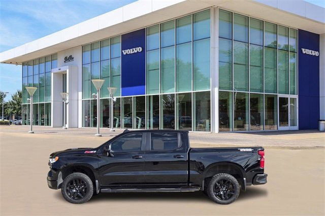 Used 2024 Chevrolet Silverado 1500 LT Trail Boss w/ Protection Package image 4