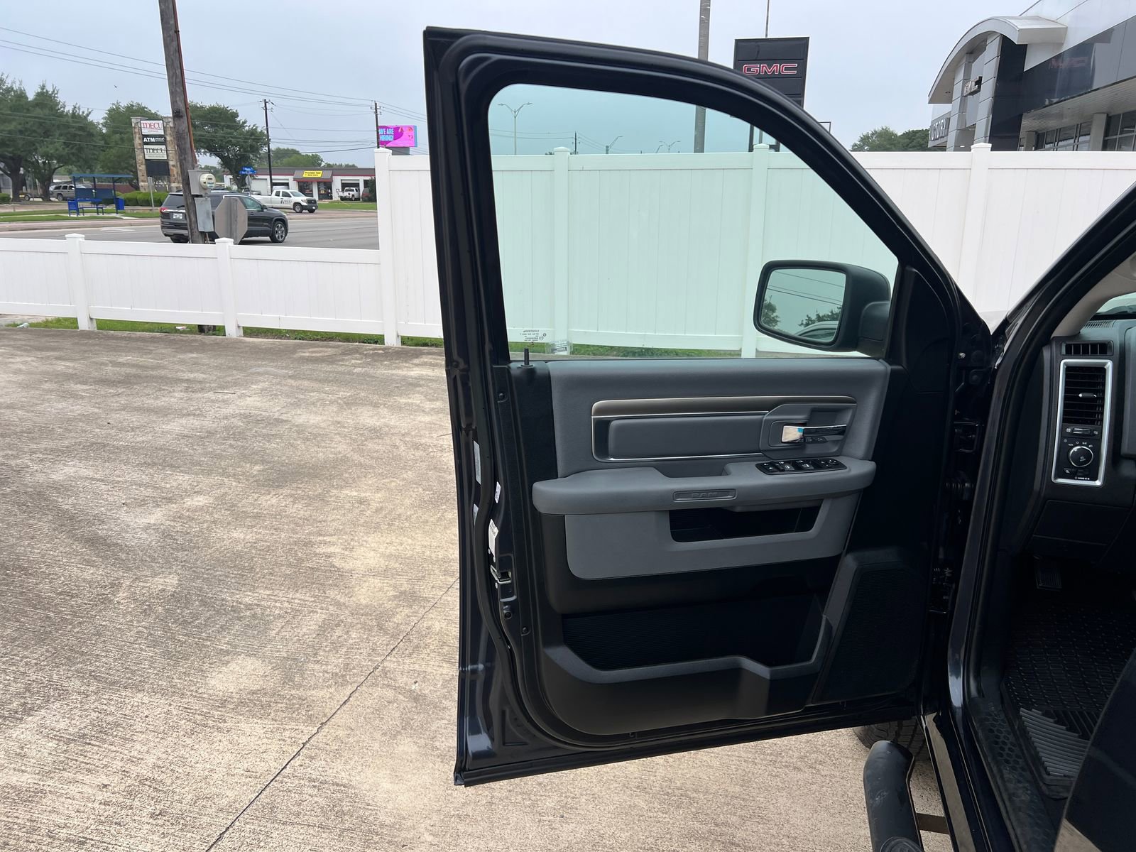 Used 2018 RAM 1500 Big Horn RWD image 17