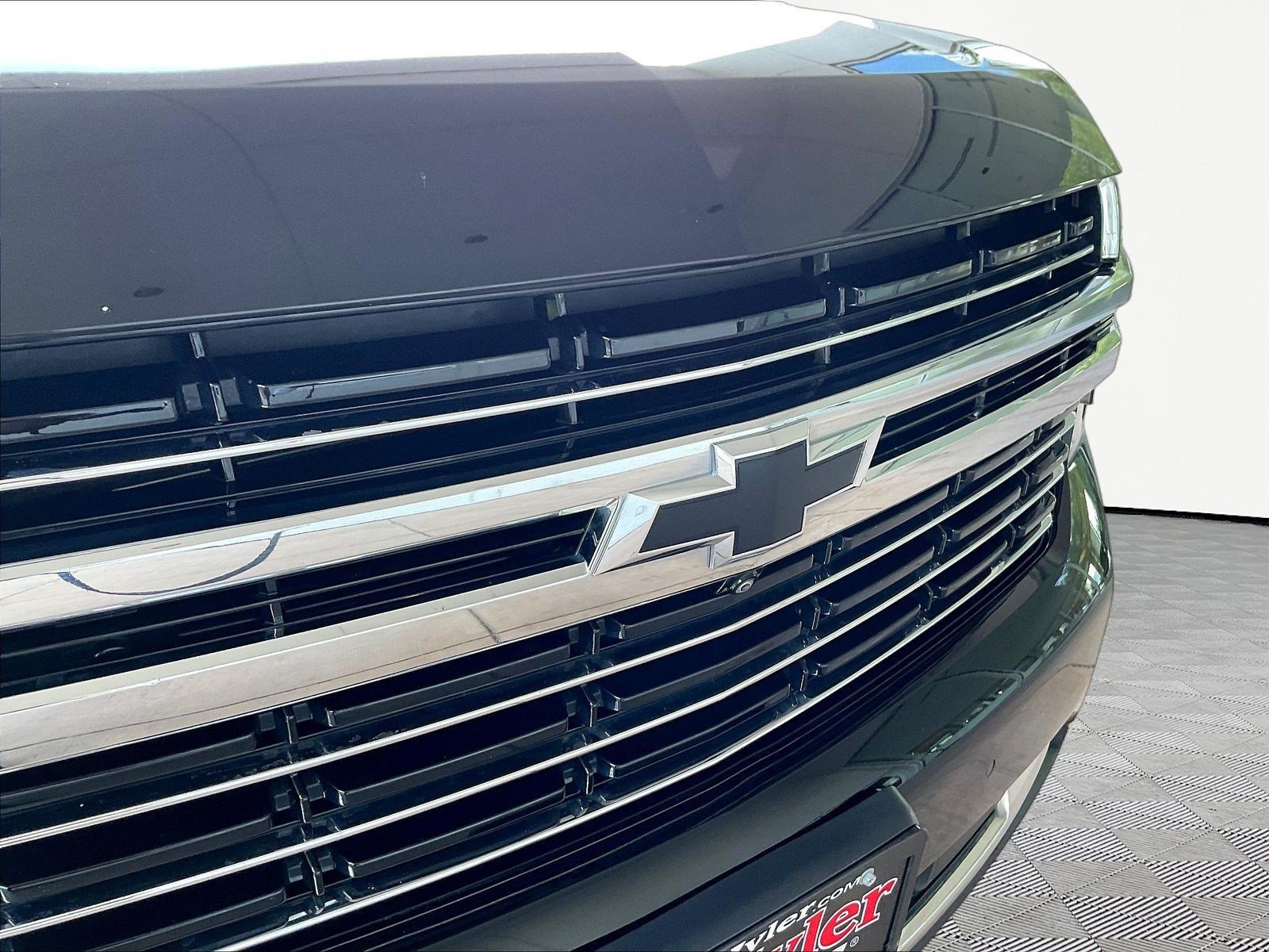 Used 2021 Chevrolet Tahoe LT w/ LT Signature Package AWD/4WD image 32