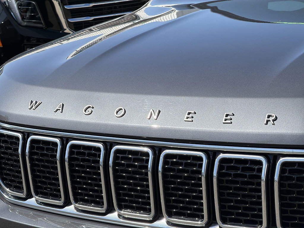 Used 2023 Jeep Wagoneer 4WD image 30